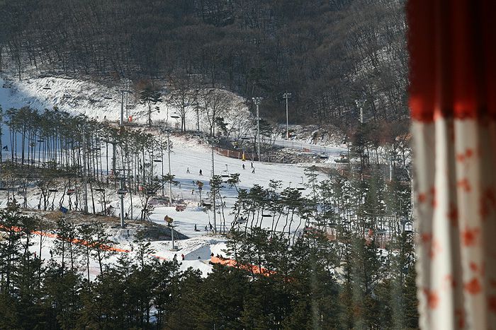8인용에서바라본스키